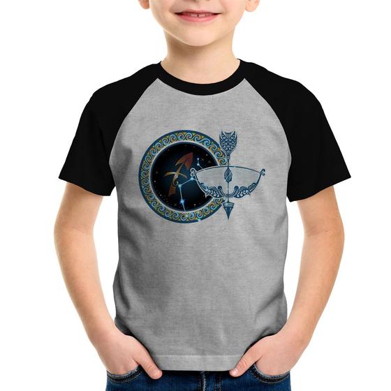 Imagem de Camiseta Raglan Infantil Signo Sagitário Astrologia - Foca na Moda