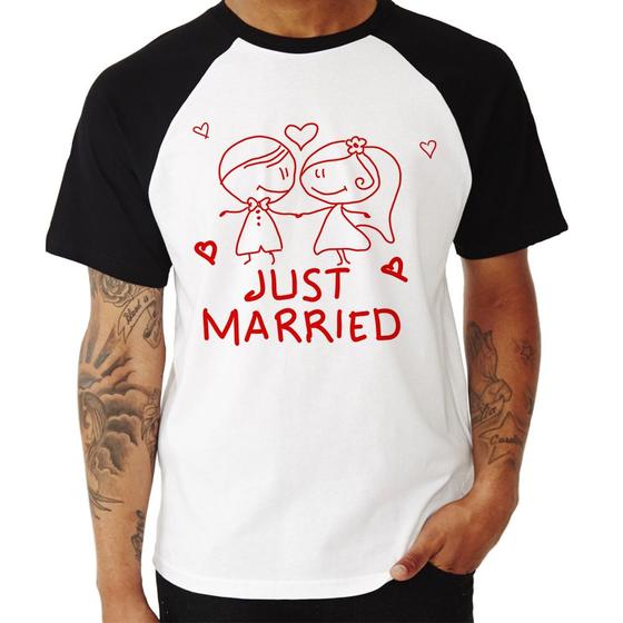 Imagem de Camiseta Raglan Just Married - Foca na Moda