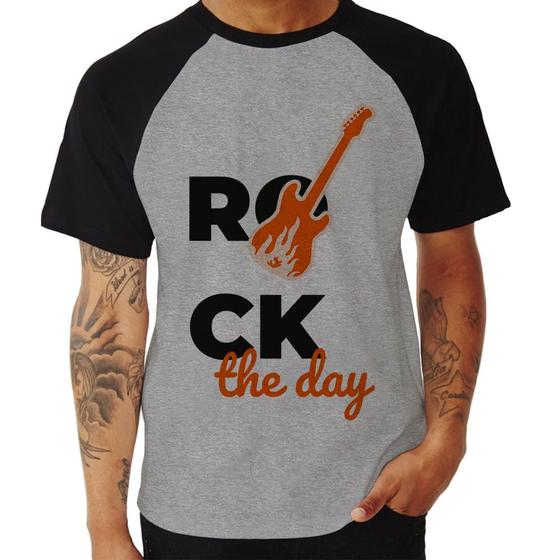 Imagem de Camiseta Raglan Rock the day - Foca na Moda