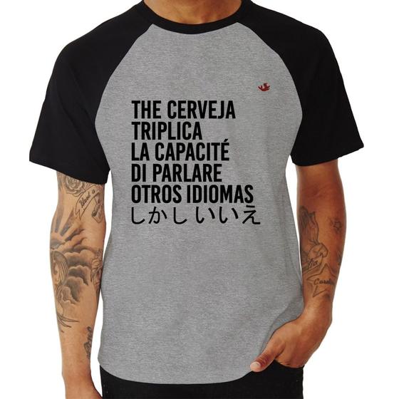 Imagem de Camiseta Raglan The cerveja triplica la capacité di parlare otros idiomas - Foca na Moda