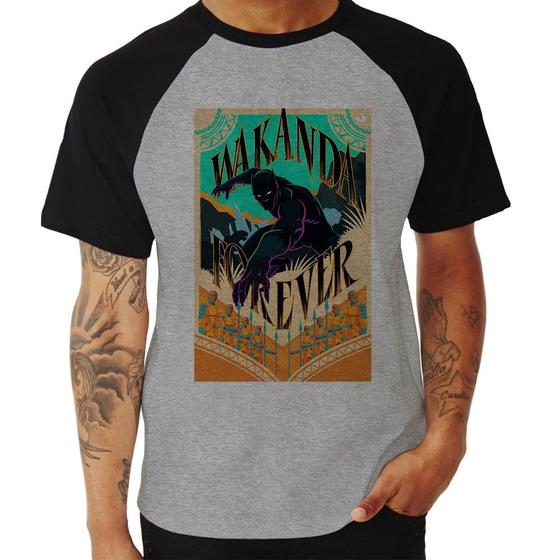 Imagem de Camiseta Raglan Wakanda Forever - Foca na Moda