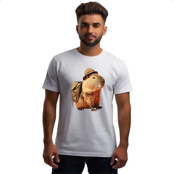 Imagem de Camiseta Unissex Capivara aventureira