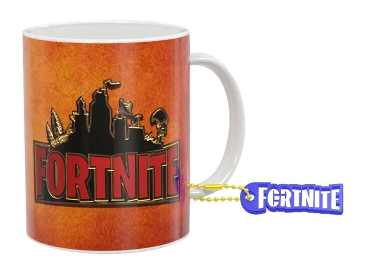 Imagem de Caneca de Porcelana 325ml Fortnite FTN4. Acompanha um exclusivo chaveiro de resina no mesmo tema
