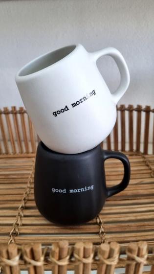 Imagem de Caneca Good Morning preta de cerâmica