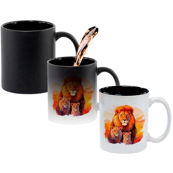 Imagem de Caneca Mágica Fosca Interna Preta Muda de Cor 325ml LEAO LEOA E FILHOTE SELVA