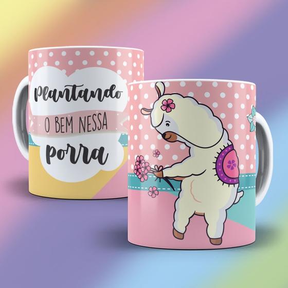 Imagem de Caneca Porcelana Divertida Lhama Plantando o Bem