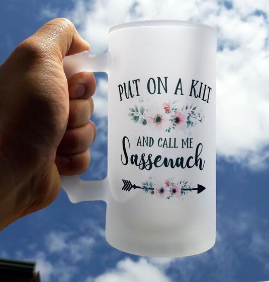 Imagem de Caneca Vidro Jateado Chopp Outlander Sassenach