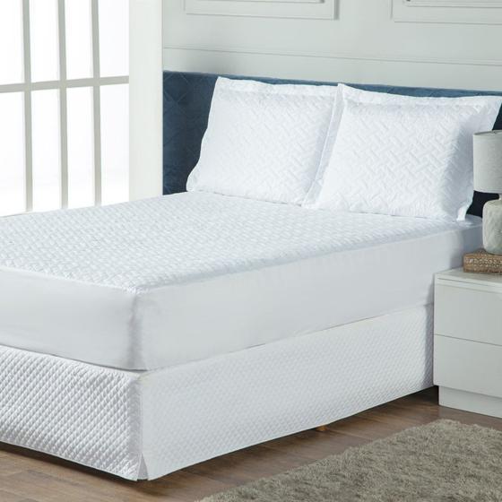 Imagem de Capa Protetor de Colchão Impermeável Cama Casal Padrão com Elástico Branco