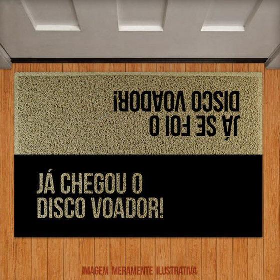 Imagem de Capacho Já chegou, Já se foi o disco voador