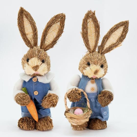 Imagem de Casal De Coelhos Páscoa de Palha Decoração Coelhinhos Jeans 36cm