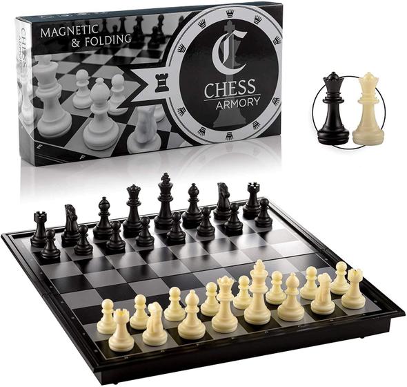 Imagem de Chess Armory Travel Chess Set 9.5" x 9.5"- Conjunto de xadrez de plástico com tabuleiro de xadrez magnético dobrável, peças de xadrez Staunton, Caixa de Armazenamento, e 2 Rainhas Extras - Jogo de Tabuleiro portátil