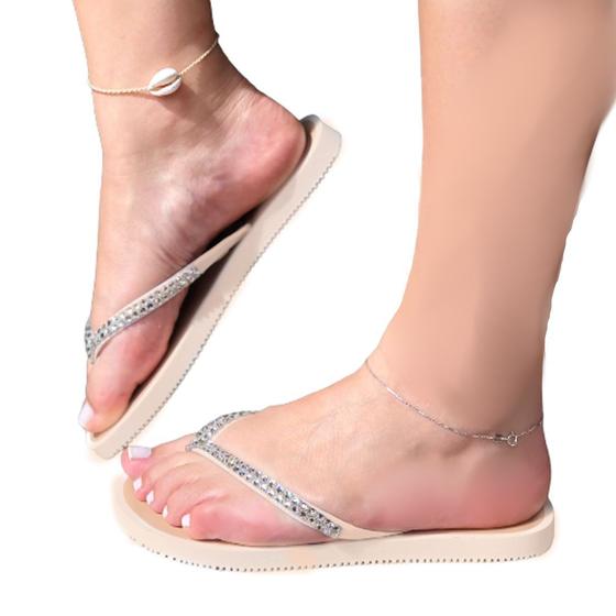 Imagem de Chinelo de Dedo com Pedraria Cacci 24000.24119/1