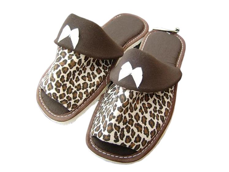 Imagem de Chinelo De Quarto Aberto com Aba - Pantufas Aberto com Aba - Chinelo em Tecido (Atacado)