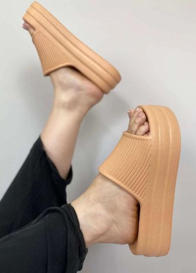 Imagem de Chinelo Feminino Plataforma Anabela Salto Muito Leve 100% em EVA