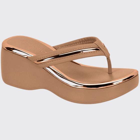 Imagem de Chinelo Feminino Slide Plataforma Nuvem Beira Rio 8455.305.22926 Ouro Rosado