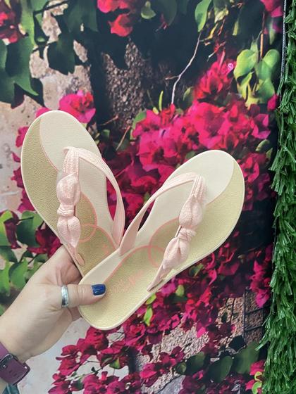 Imagem de Chinelo Grendha Laço Off White