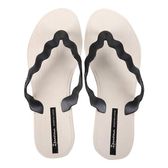Chinelo Ipanema Tira Ondulada Feminino Menor preço em Chinelo Ipanema Tira Ondulada Feminino