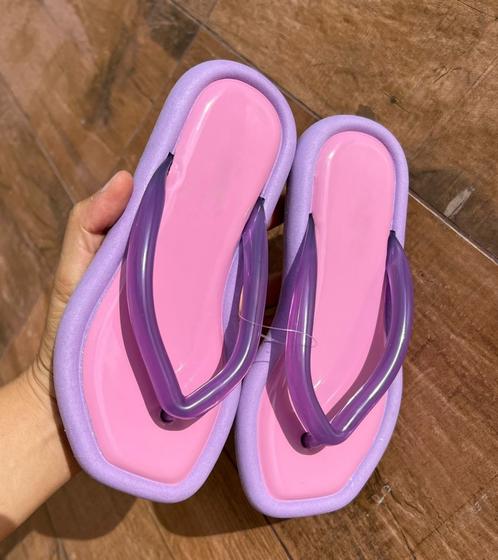 Chinelo Sandália Nuvem Flip Flop Infantil Menina Rosa e Lilás Menor preço em Chinelo Sandália Nuvem Flip Flop Infantil Menina Rosa e Lilás