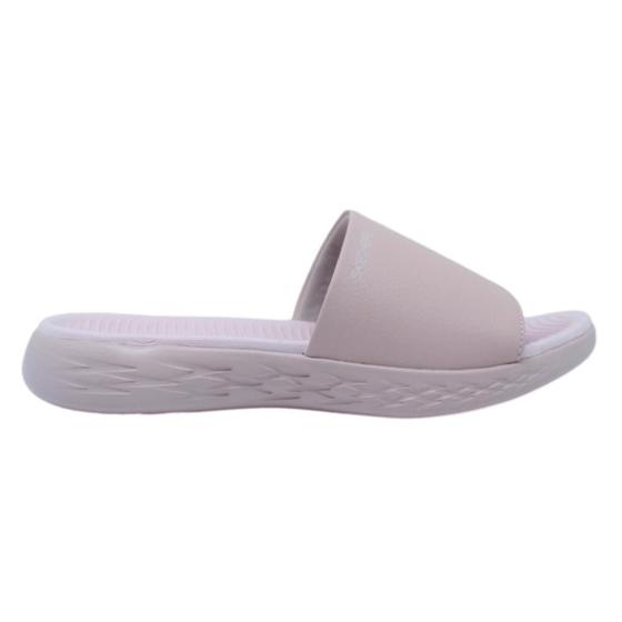 Imagem de Chinelo slide feminino skechers on the go 600  140727