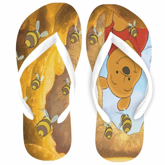 Imagem de Chinelo Ursinho Pooh Mel e Abelhinha Filme. Presente infantil menino e menina