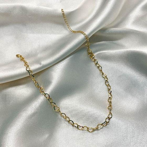 Imagem de Choker corrente corações vazados 32cm banhado a ouro 18k