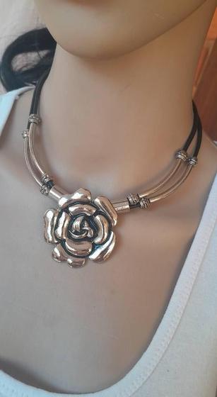 Imagem de Choker Rosa de Saron