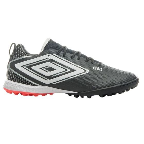 Imagem de Chuteira Umbro Astro Society Masculino - Preto e Branco