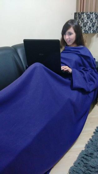 Imagem de Cobertor com Mangas - Azul Royal - 1,90m x 1,50m - Dryas