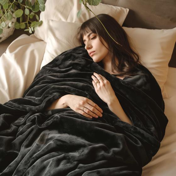 Imagem de Cobertor Fleece Bedsure Queen Size (220x230cm) - Preto