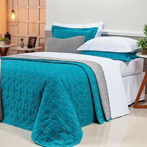 Imagem de Cobre Leito Colcha Casal Queen Bouti Dupla Face Micro Percal 400 Fios Matelado e bordado 03 Peças