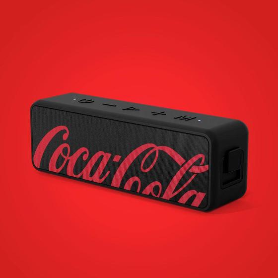 Coca-Cola Sound Box - Caixa de som wireless com baixos acentuados - Preta - LIC COCA-COLA Menor preço em Coca-Cola Sound Box - Caixa de som wireless com baixos acentuados - Preta - LIC COCA-COLA