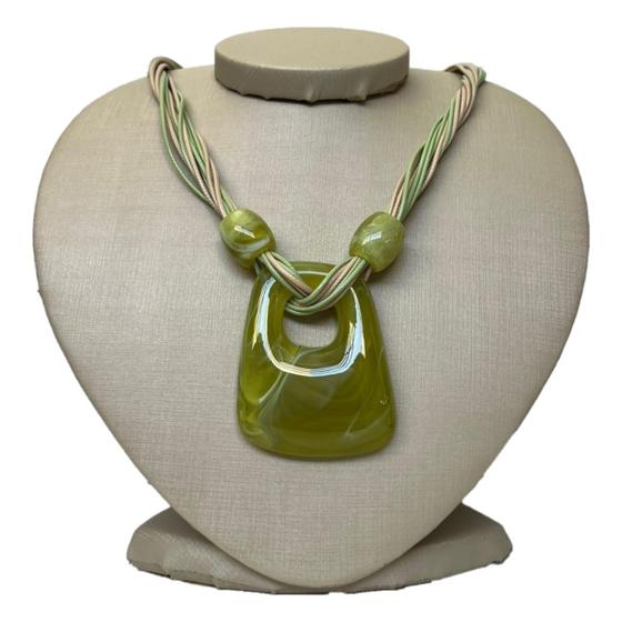 Imagem de Colar Choker Cordone Feminino Acetinado Pingente Pedra Resina Verde 