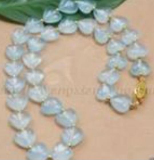 Imagem de Colar com Corações de Aquamarine Natural e bolinhas douradas com 45cm