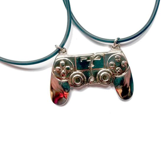 Imagem de Colar Cordão Duplo da Amizade Casal Controle Playstation PS4 Presentes Gamer Nerd Geek
