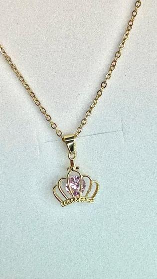 Imagem de Colar corrente com pingente de coroa no ouro 18k com pedra rosa de zircônia 60 cm