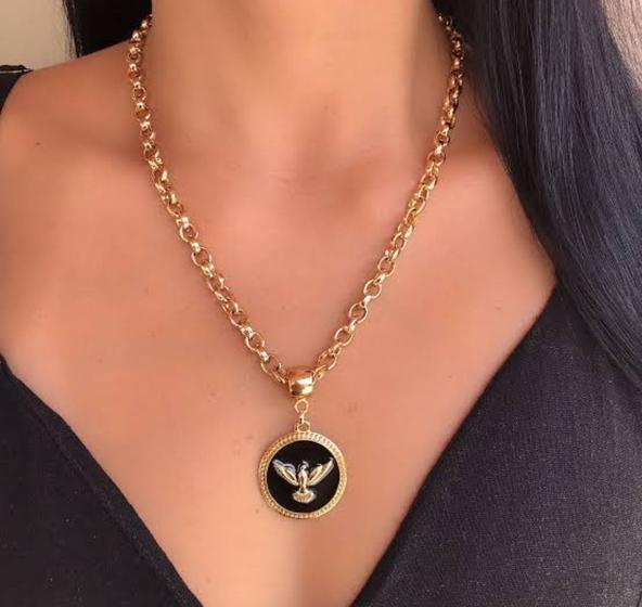 Imagem de Colar Corrente Elo Português com Pingente Medalha Redonda Divino Espirito Santo Folheado ouro 18k Preto Branco