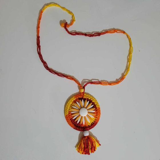 Imagem de Colar Mandala Vermelho em Crochê