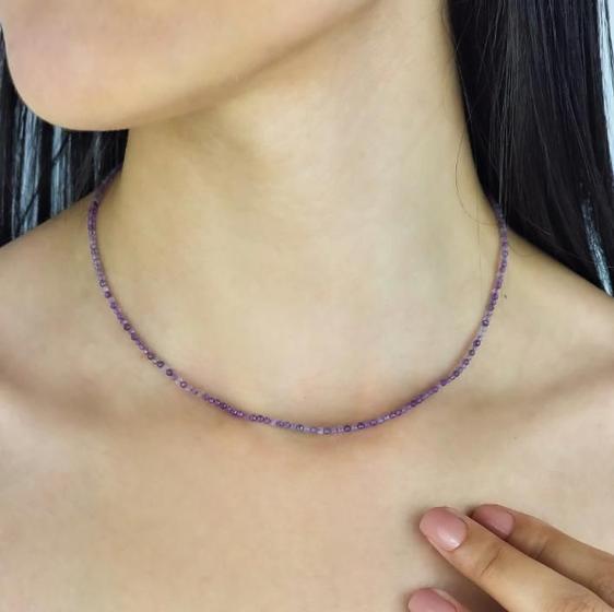 Imagem de Colar Minimalista de Ametista Facetada com Fecho em  Prata 925 - Sabedoria e Intuição