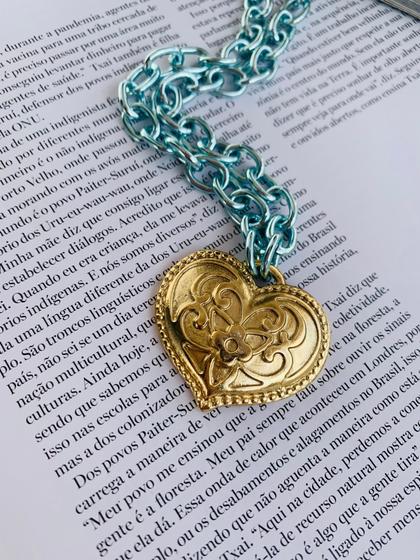 Imagem de Colares choker Azul com pingente de coração trabalhado