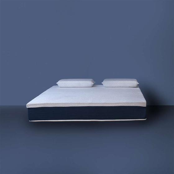 Imagem de Colchão Casal Mola Ensacada Guldi Firme (25x138x188) e 2 Travesseiros Guldi Nasa Viscoelástico Azul e Branco