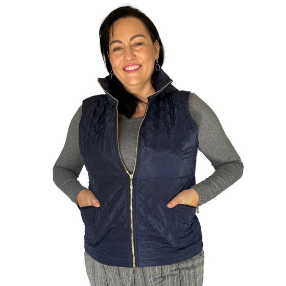 Imagem de Colete Feminino Matelasse Forrado Plus Size C/ Capuz E Bolso