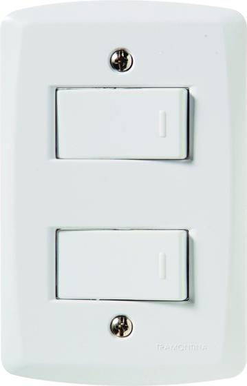 Imagem de Conjunto 4x2 com 1 Interruptor Simples 10 A 250 V e 1 Interruptor Paralelo 10 A 250 V Tramontina Lux