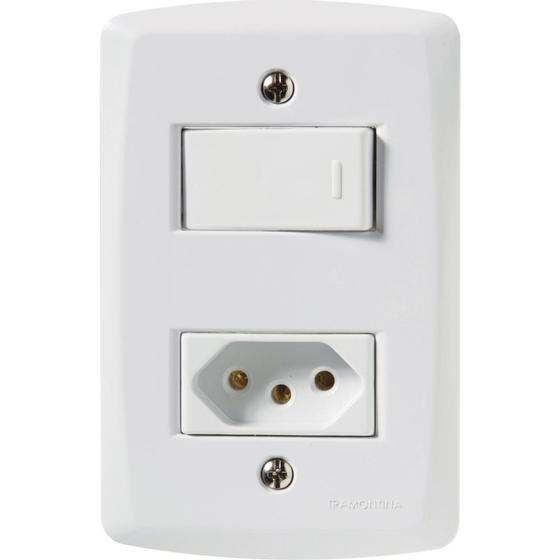 Imagem de Conjunto 4x2 com 1 Interruptor Simples 10 A 250 V e 1 Tomada 2P+T 10 A 250 V Tramontina Lux2 Branco