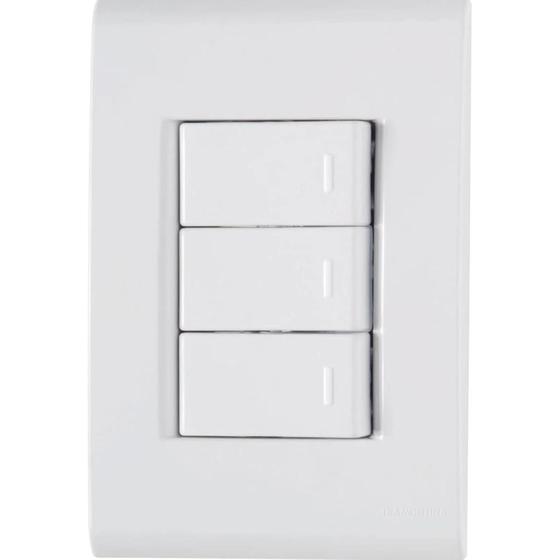 Imagem de Conjunto 4x2 com 3 Interruptores Simples 10a