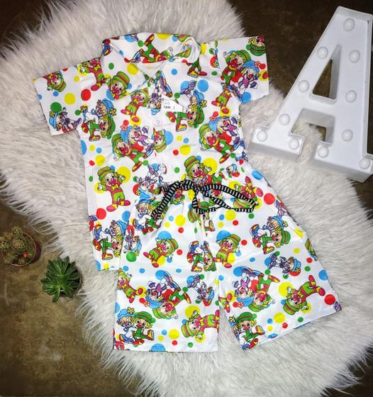 Imagem de Conjunto Bebe Infantil Personagens Camisa e Shorts