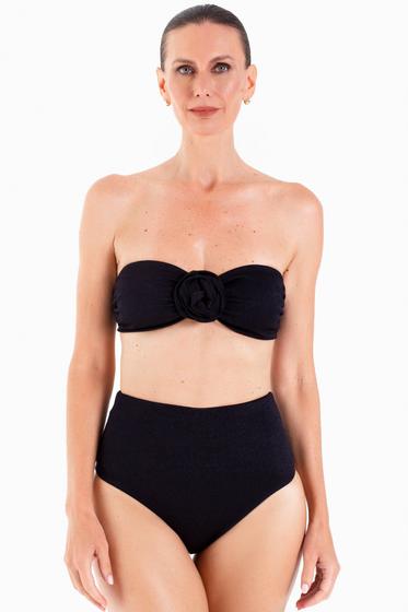 Imagem de Conjunto biquíni top flor bandeau e hot pant preto