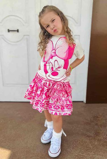 Imagem de Conjunto blusa minnie  strass e saia shorts animê