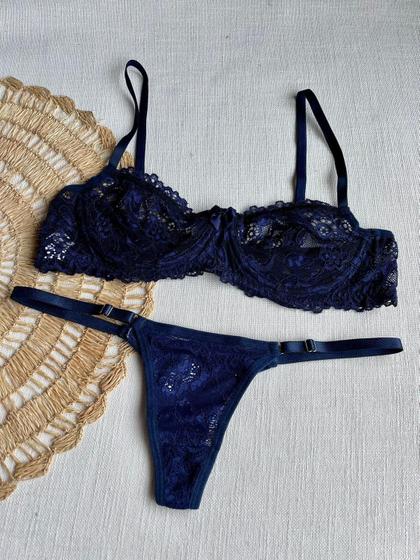 Imagem de Conjunto Calcinha Fio Dental De Renda Gatria Com Sutiã De Renda Sem Bojo Com Aro Lingerie