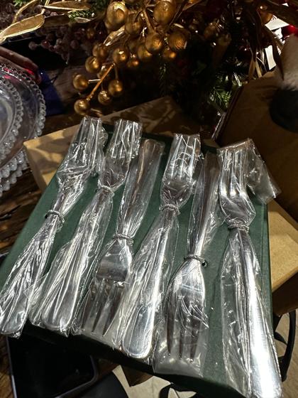 Imagem de Conjunto com 6 garfinhos sobremesa ST.james