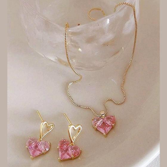 Imagem de Conjunto Coração Rosa Com Zircônia Folheado A Ouro 18K Antialérgico - SHPRI036